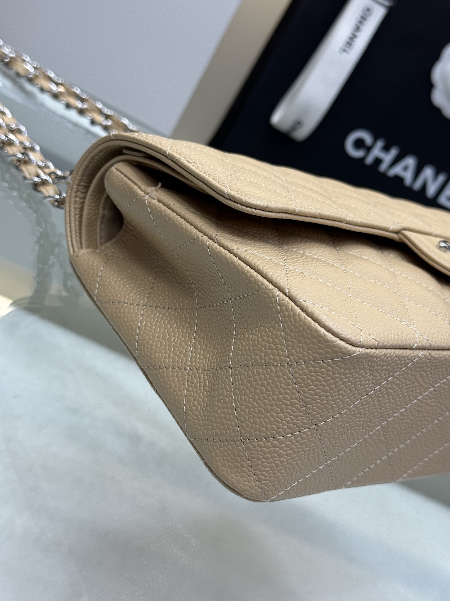 Classic Flap Bag（Off-White） - Mocuir