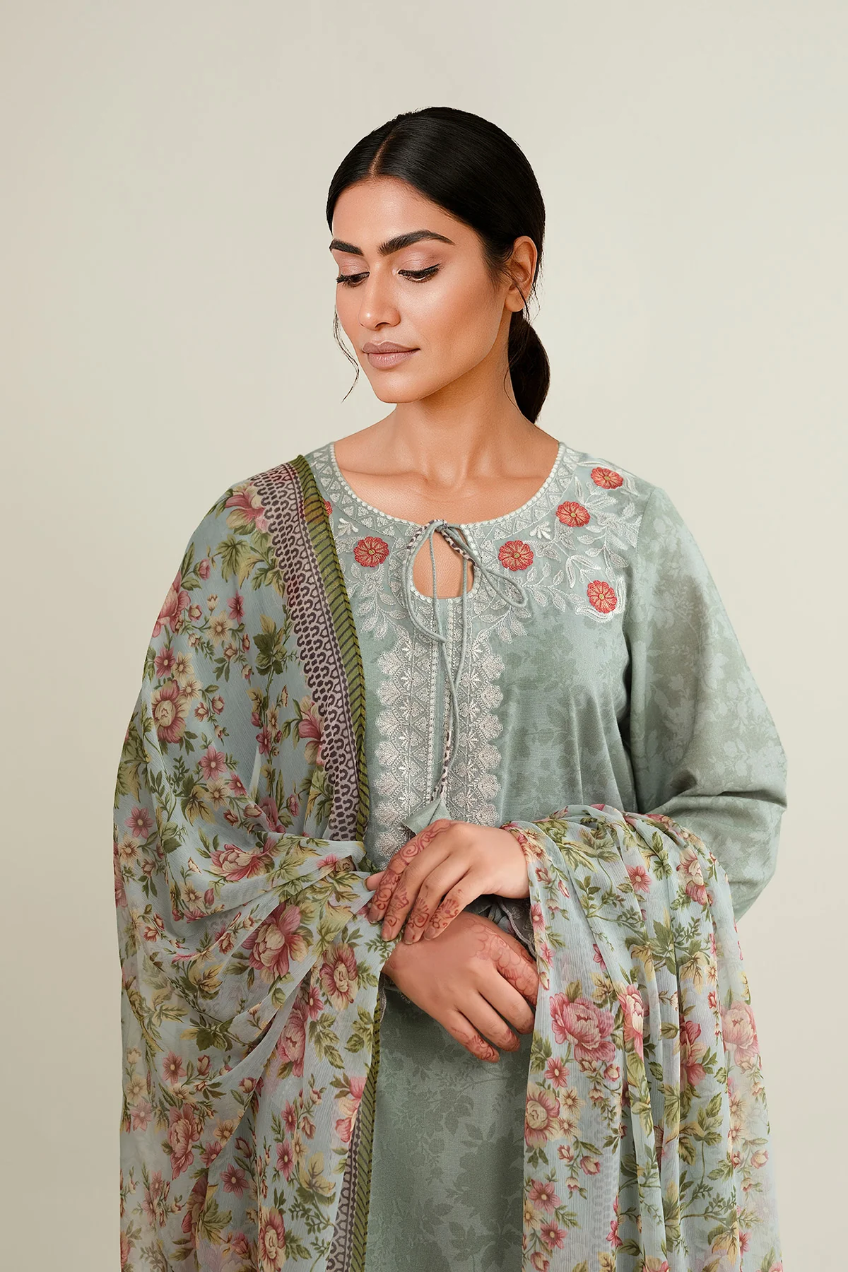 KHADDAR | EMBROIDERED