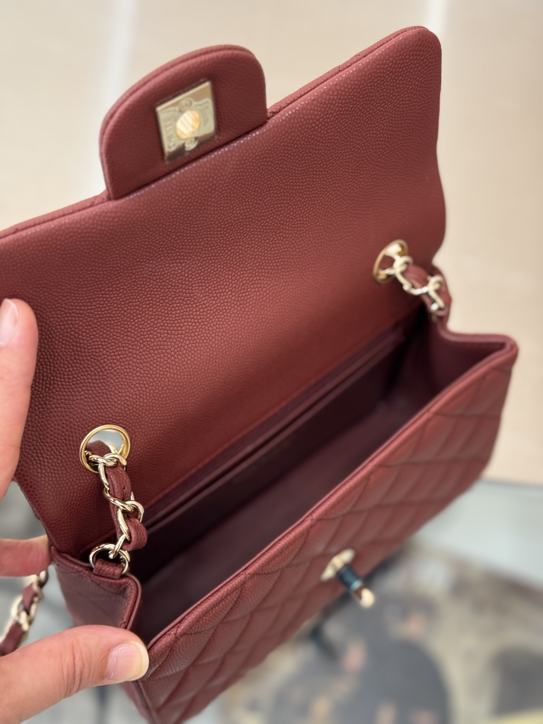 Mini Classic Flap Handbag（Wine Red） - Mocuir