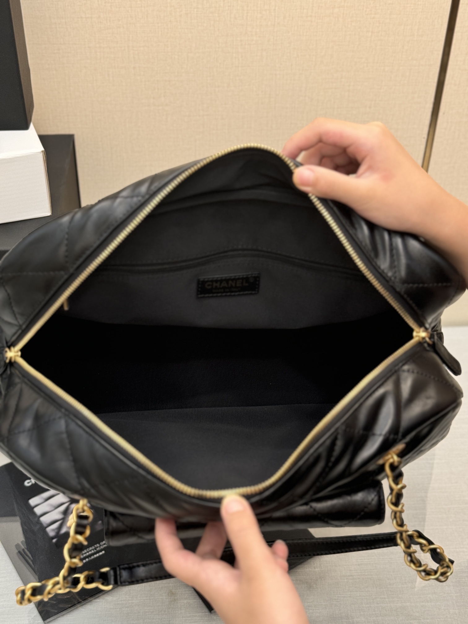 Quilted Waxed Calfskin Bowling Bag with Gold-Tone Hardware - Mocuir