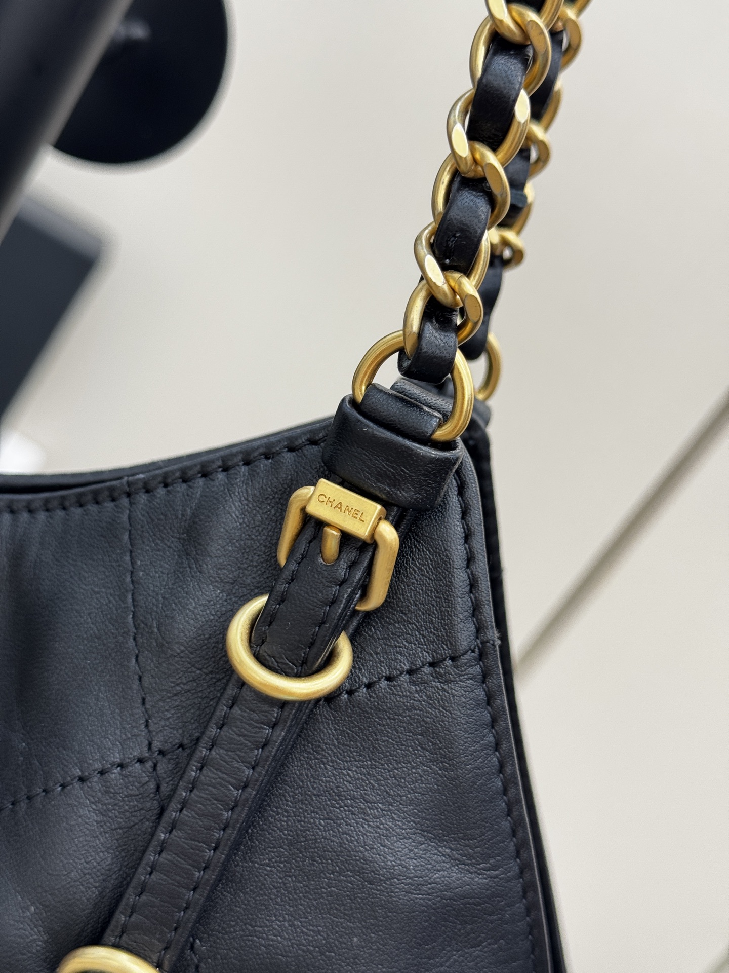 Large Hobo Bag with Pouch - Mocuir