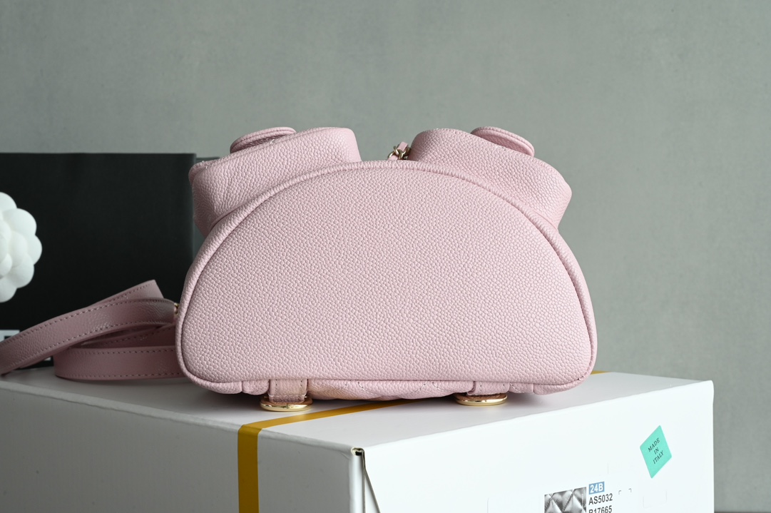 Duma Backpack in Light Pink Quilted Shiny Caviar Leather with Light Gold-Tone Metal (Model AS3857) - Mocuir