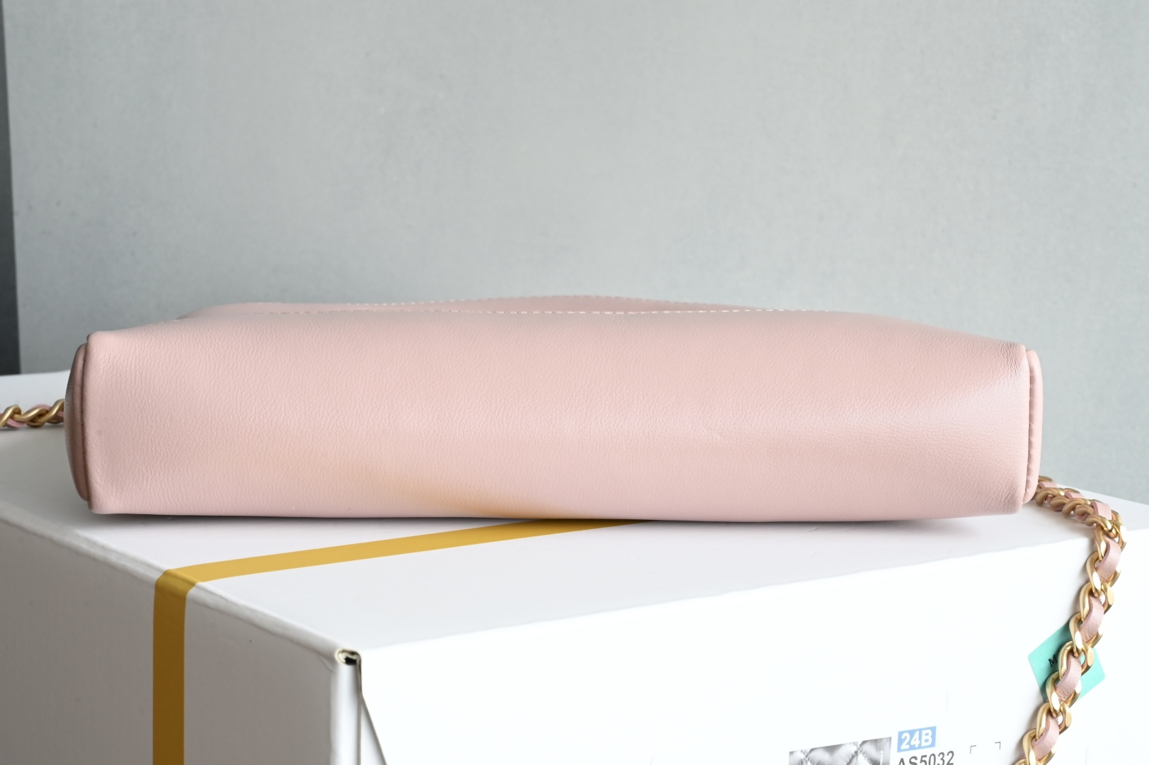 31 Nano Shopping Bag in 25P Pink Suede Lambskin & Smooth Lambskin with Gold-Tone Hardware (Model AS4133) - Mocuir