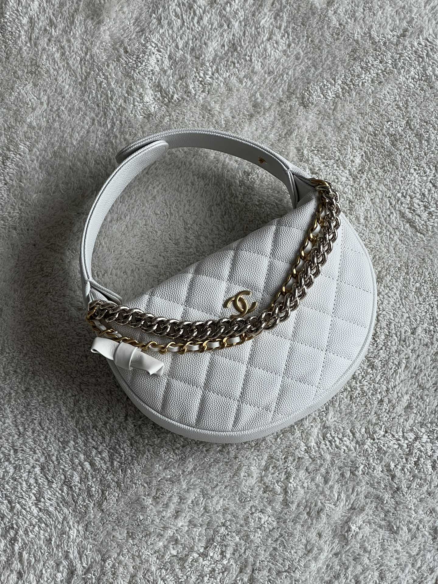 24S Half Moon Hula Hoop Bag in White Quilted Caviar Leather with Mixed Gold & Silver-Tone Hardware and Bow Detail - Mocuir