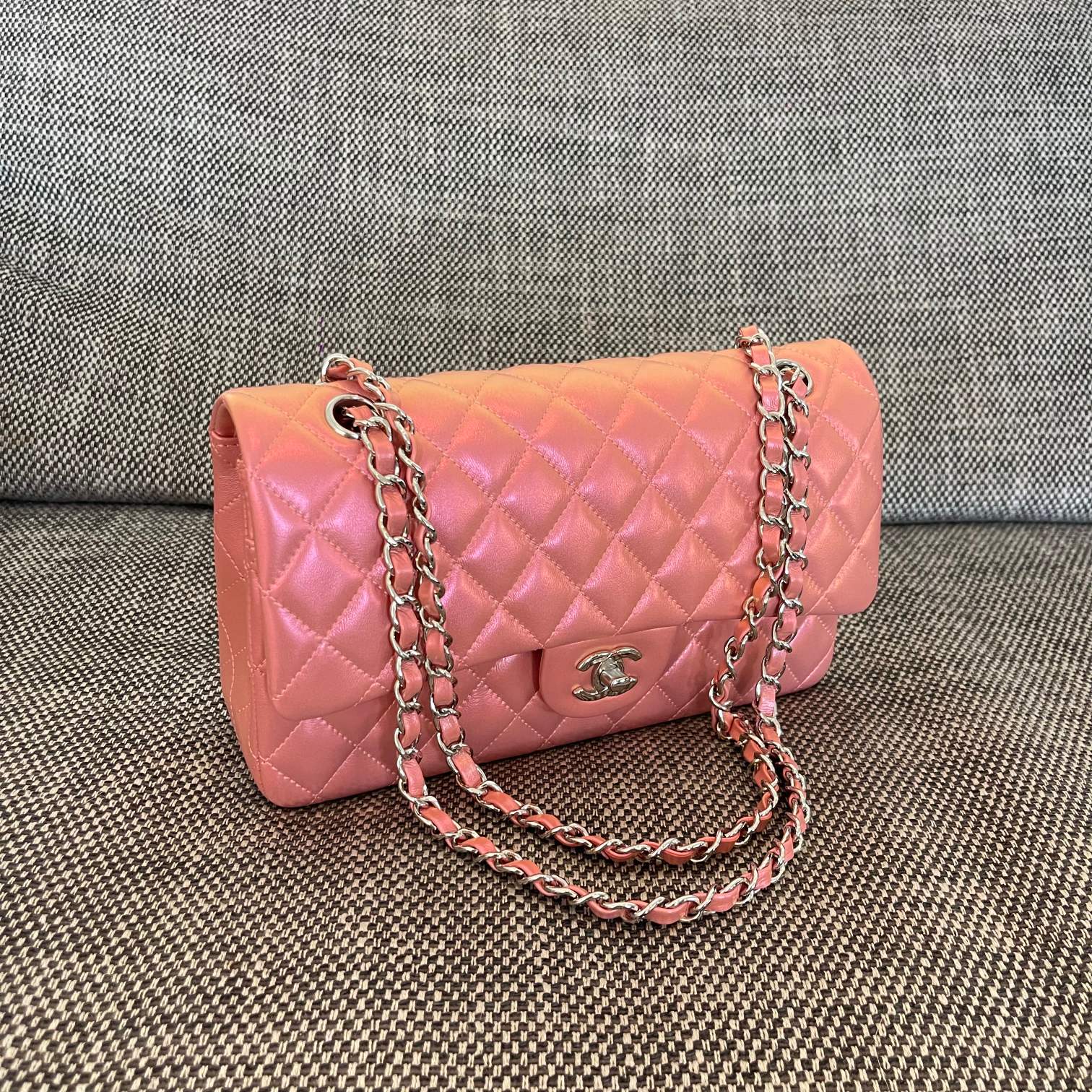 Classic Flap Quilted Lambskin Shoulder Bag in Peach Pink (Silver Hardware) - Mocuir