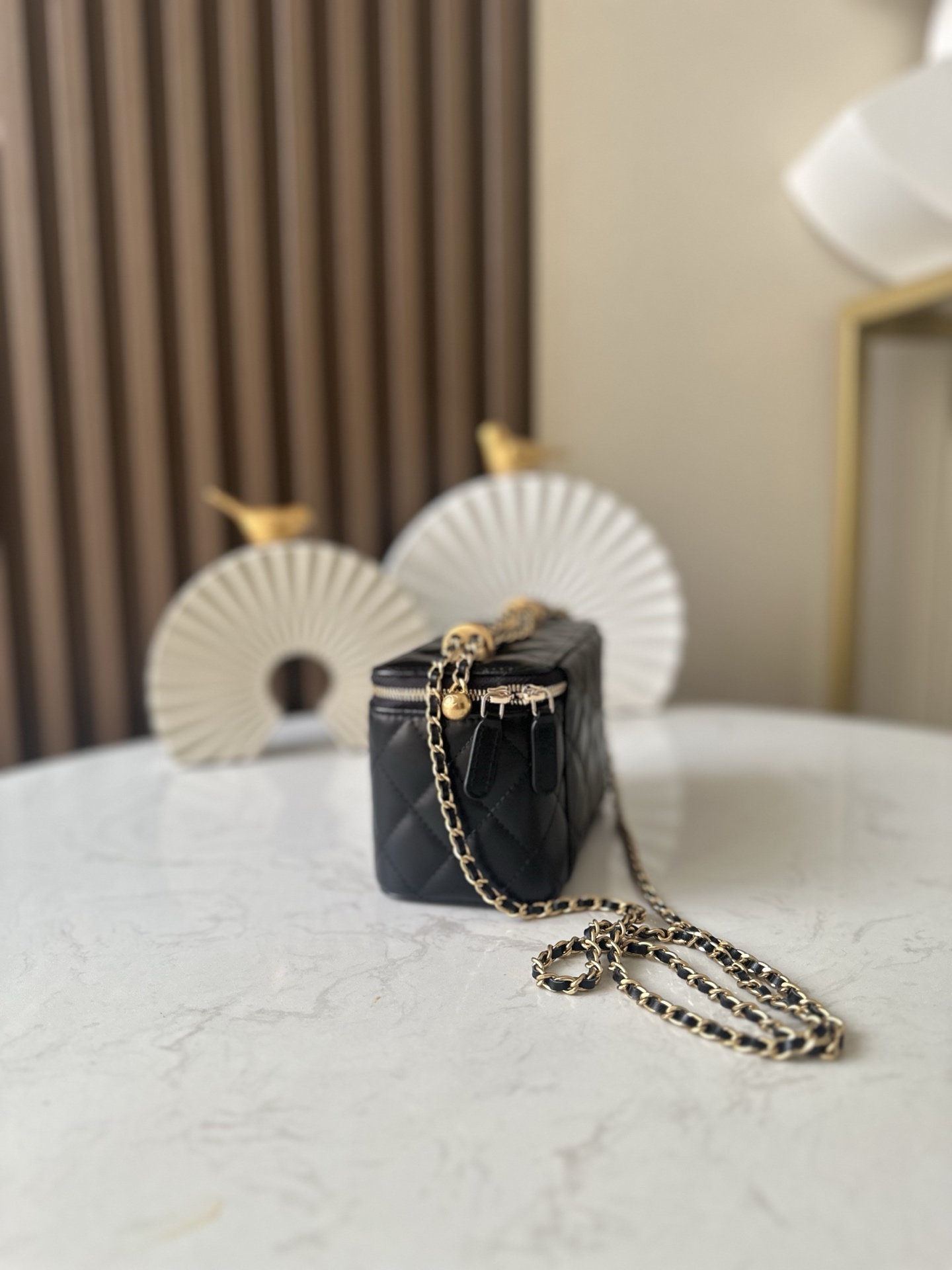 Black Lambskin Quilted Small Vanity Case with Chain (Model AP2199) - Mocuir