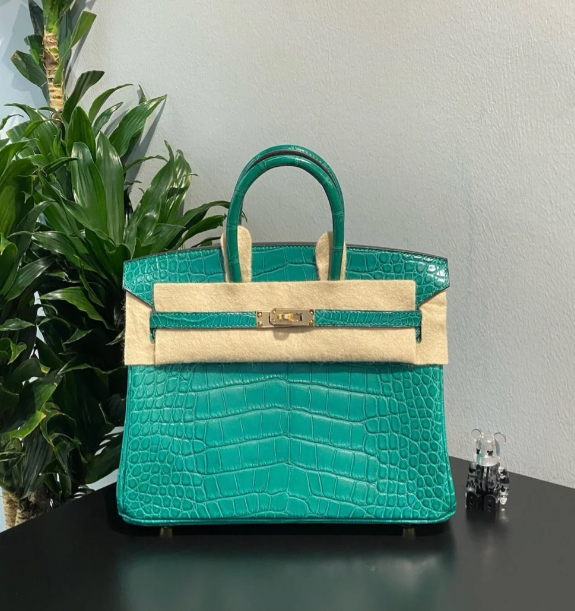 Birkin 25-35 alligator leather (peacock green)