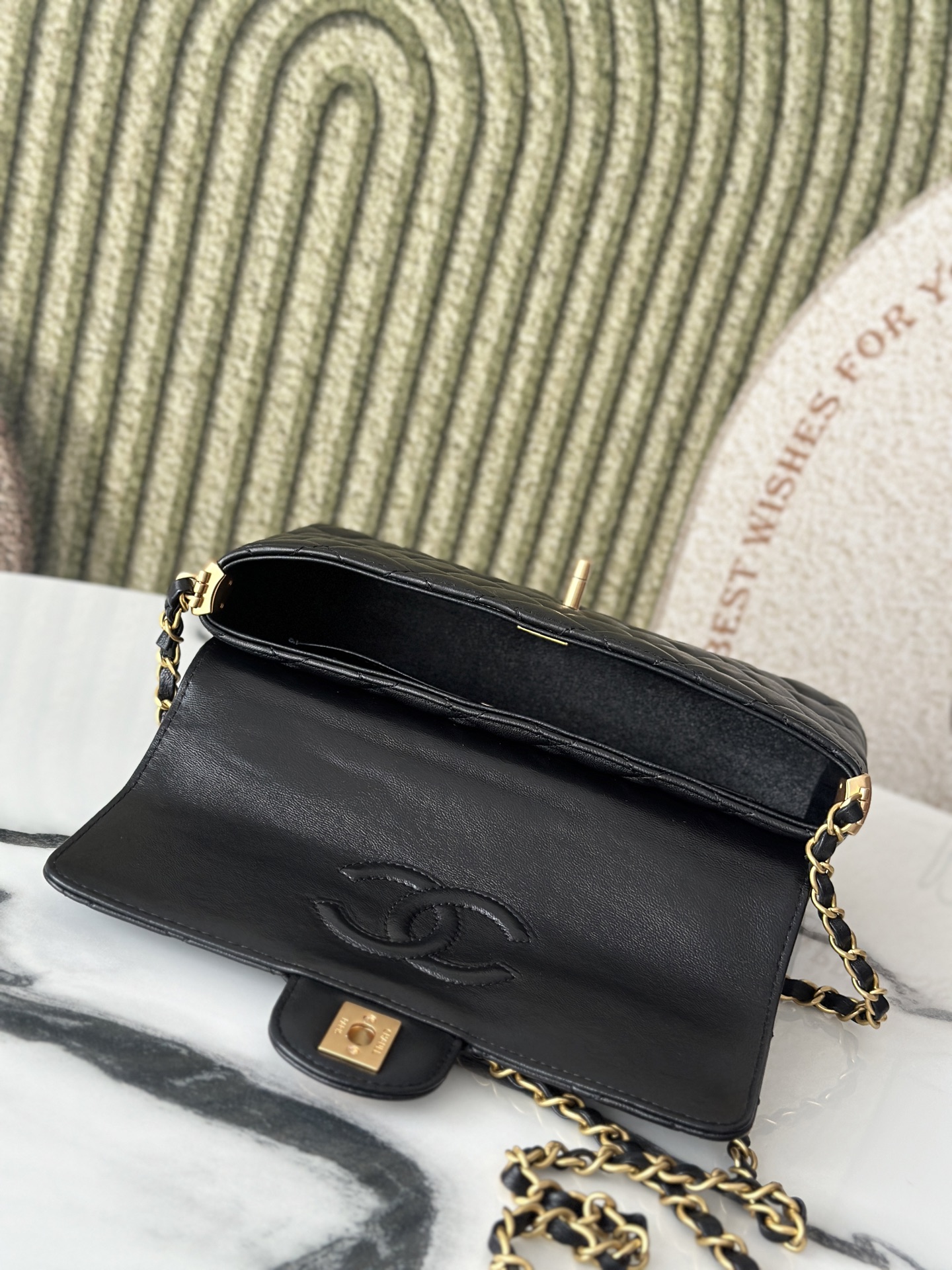 25C/26C Small Classic Flap with Top Handle - Mocuir