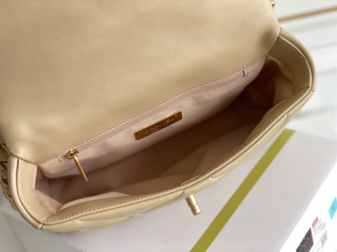 19 Handbag in Beige Quilted Shiny Lambskin with Gold-Tone, Silver-Tone & Ruthenium-Finish Metal (Model AS1160) - Mocuir