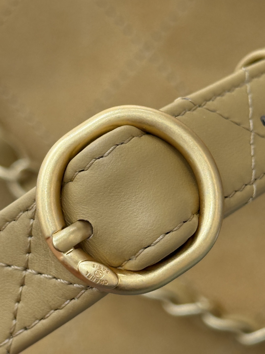 suede quilted Hobo bag from the 26C Cruise collection（Ginger Yellow） - Mocuir