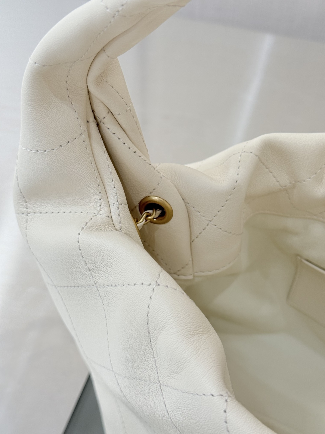 Medium Handbag - Mocuir