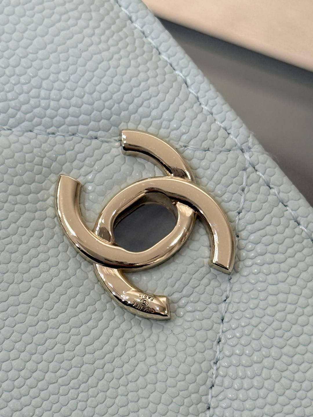 Wallet on Chain with Top Handle (AP3984) in Light Blue Caviar Leather with Gold-Tone Hardware, 25C Cruise Collection - Mocuir