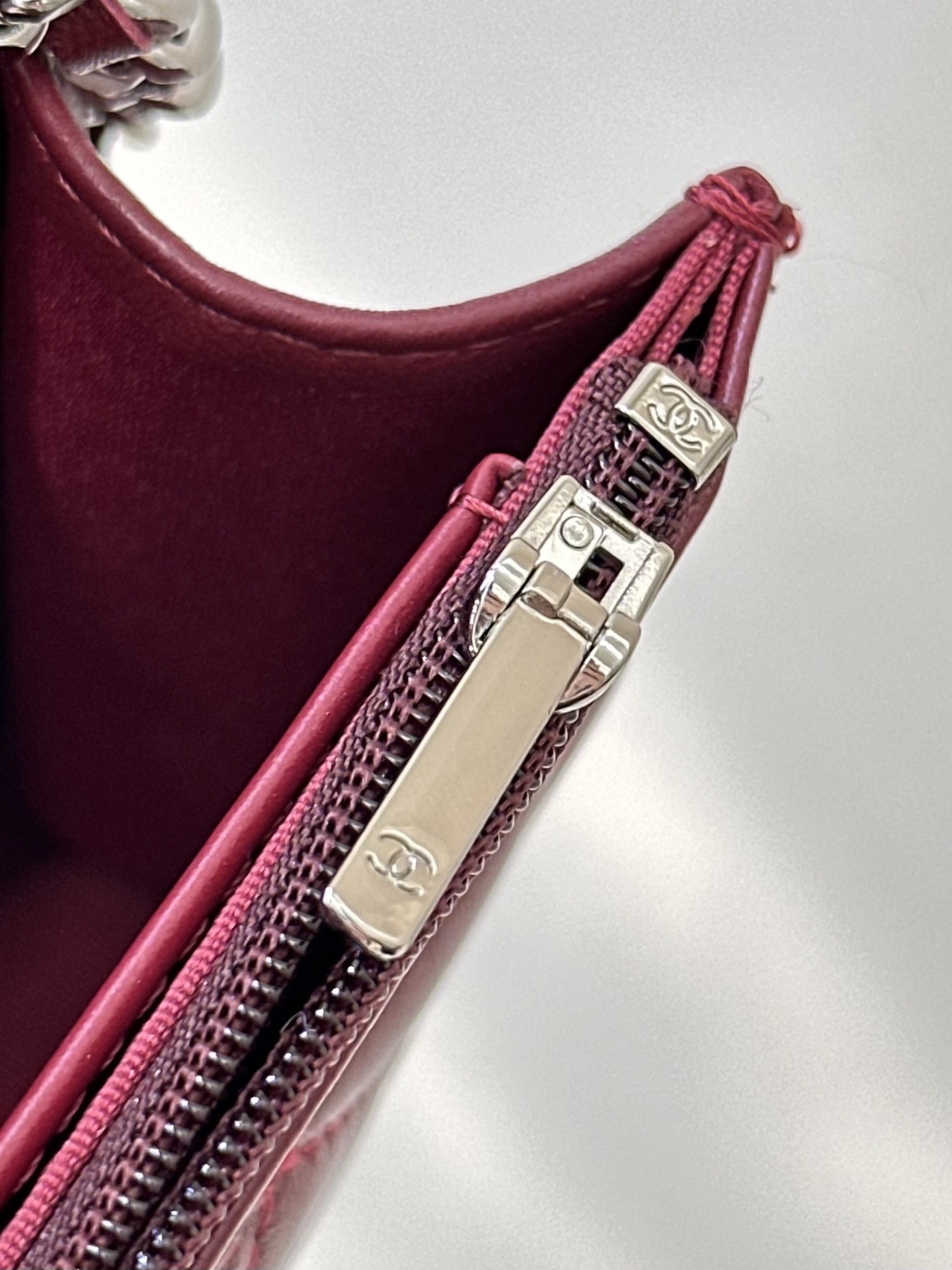 Classic Quilted Lambskin Wallet on Chain in Burgundy (Silver Hardware) - Mocuir