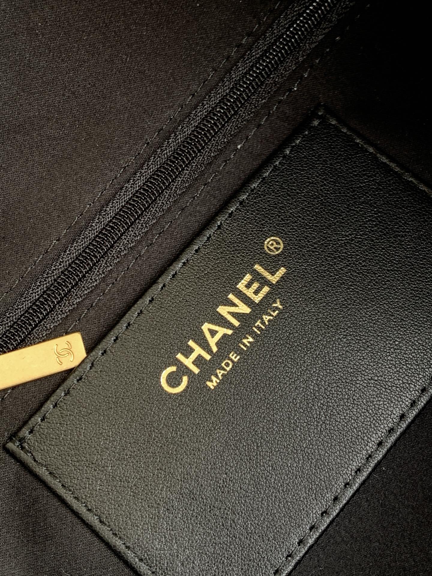 22 Hobo Bag - Mocuir