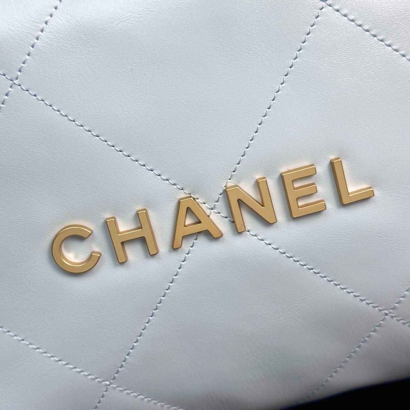 22 Bag Quilted Shiny Calfskin in Light Blue (Gold Hardware) - Mocuir