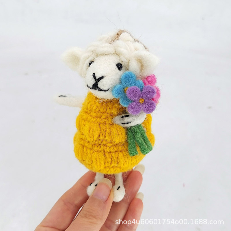Wool felt pendant cute plush toy