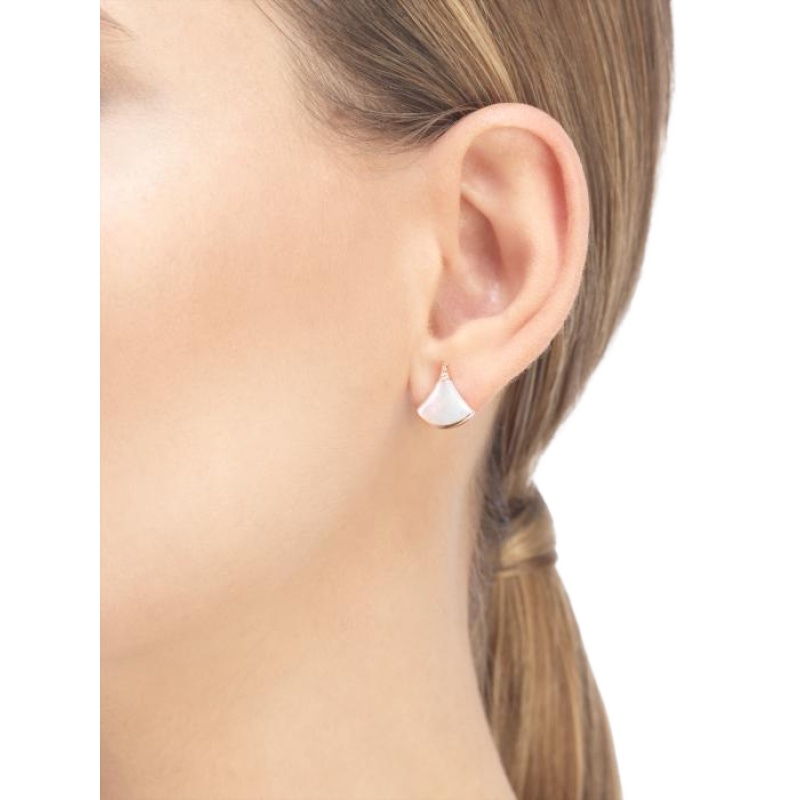 DIVAS’ DREAM earrings