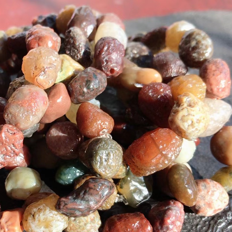 Tendon vein stone bracelet