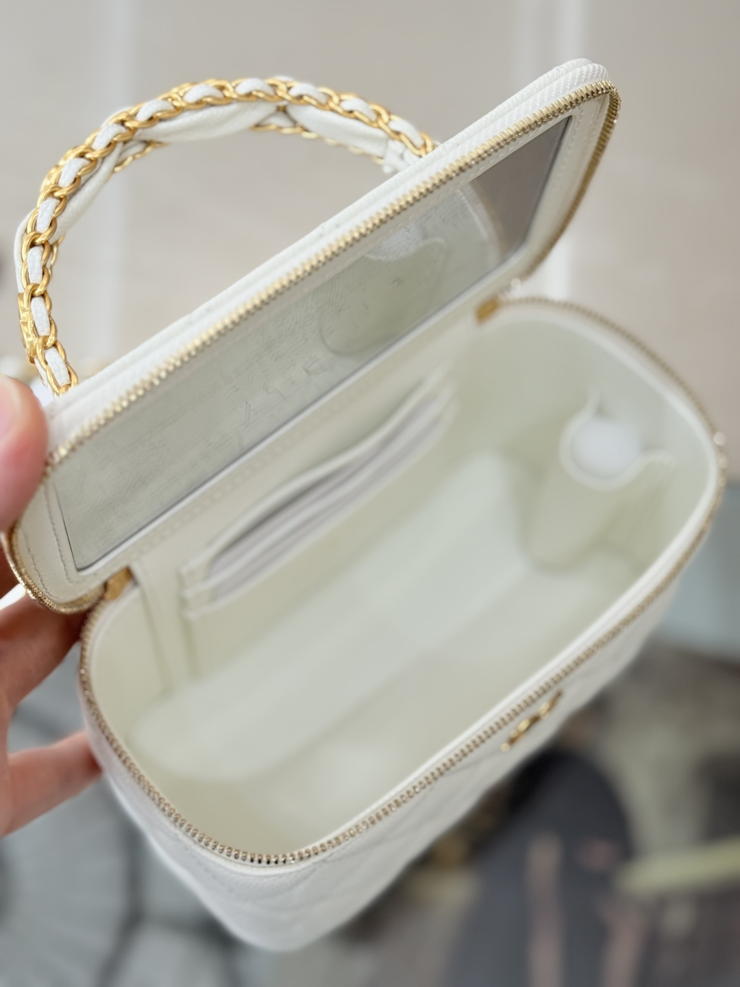 Vanity Case with Handle（White） - Mocuir