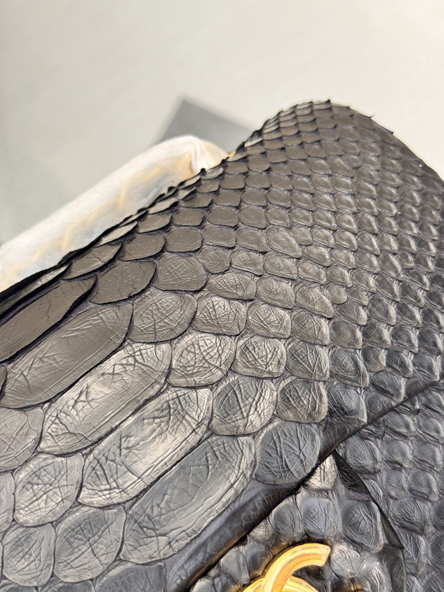 Classic Flap Python Bag（Black python skin） - Mocuir