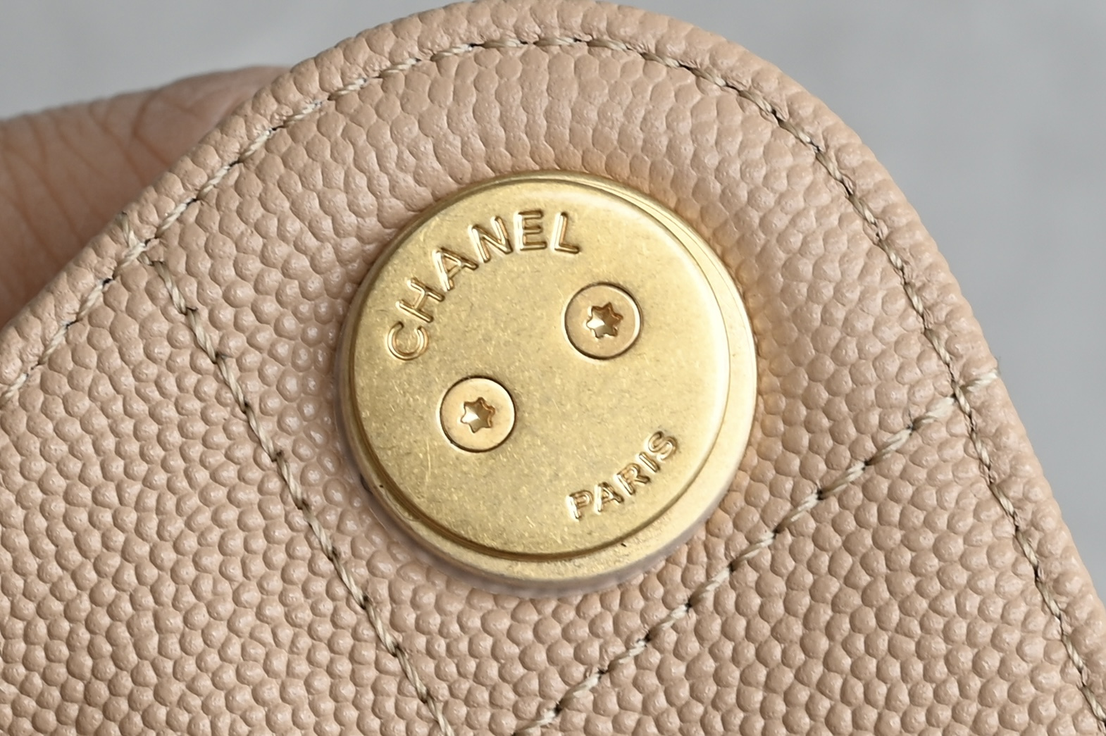 Chain Decor Hobo Bag（Light Beige） - Mocuir