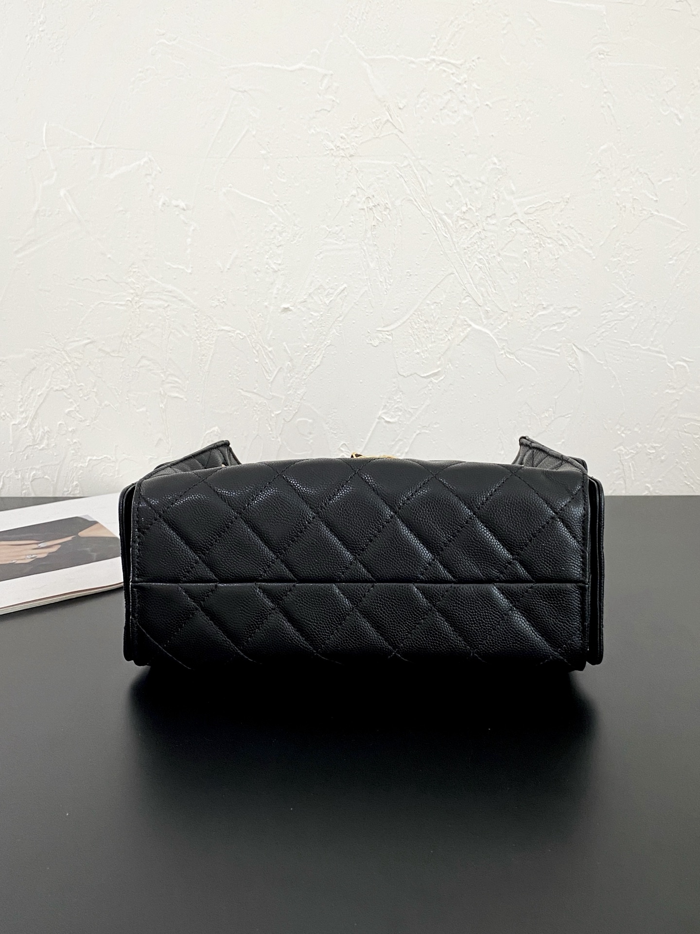 25K Quilted Caviar Leather Bucket Bag with Gold-Tone Hardware - Mocuir