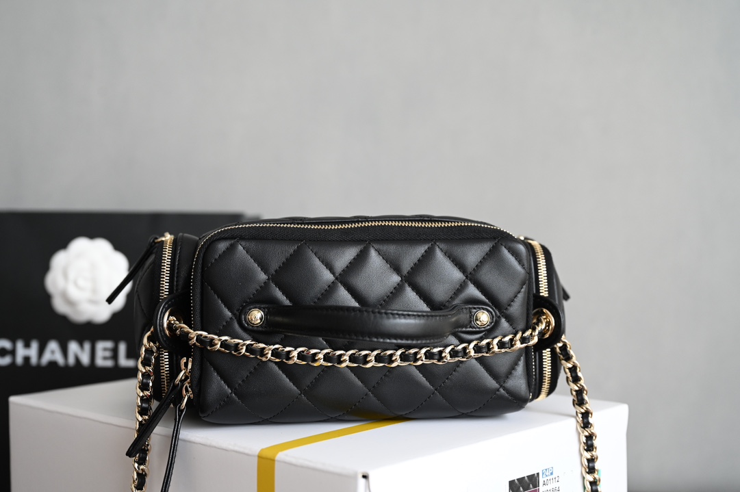 23P24C Vanity Case Shoulder Bag in Black Shiny Lambskin with Gold-Tone Hardware (Model AS3737) - Mocuir