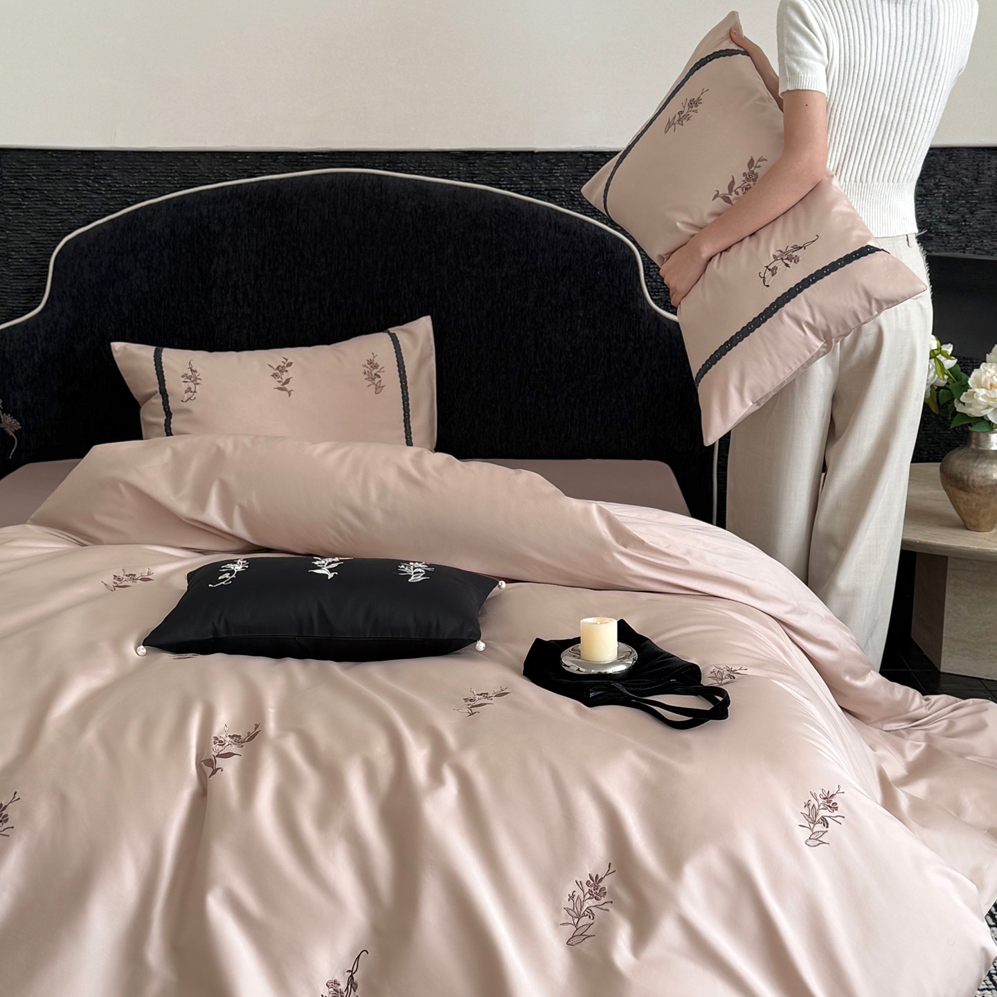 Cotton long-staple cotton four-piece cotton embroidered quilt cover bedding set of 4