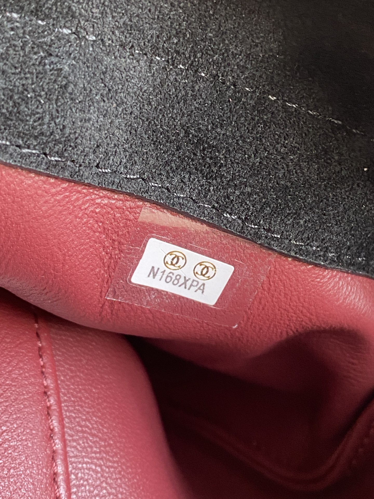 Quilted Suede Calfskin Drawstring Bag（Black） - Mocuir