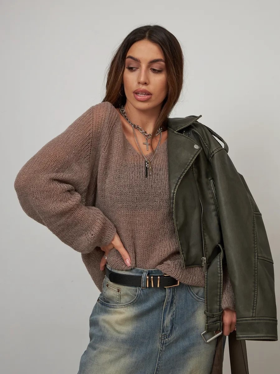 Spring and summer knitted sunscreen shirt with collar, solid color, hollow, sexy, thin knit concealer.