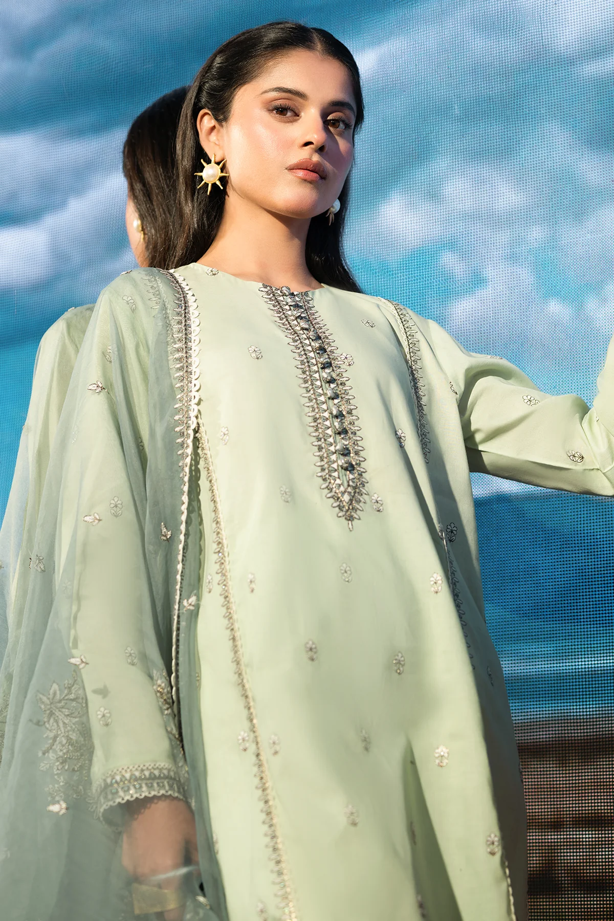 LAWN | EMBROIDERED