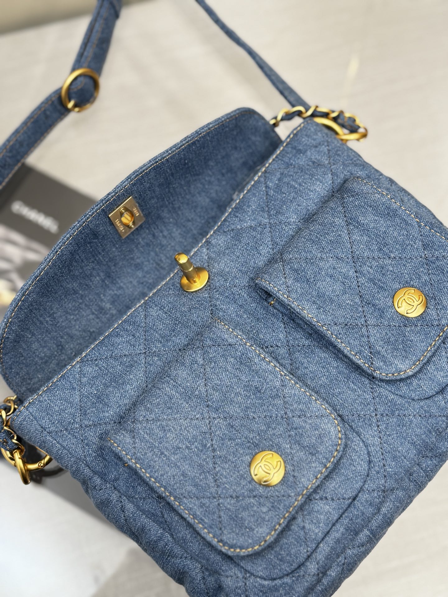 Denim Messenger Bag - Mocuir