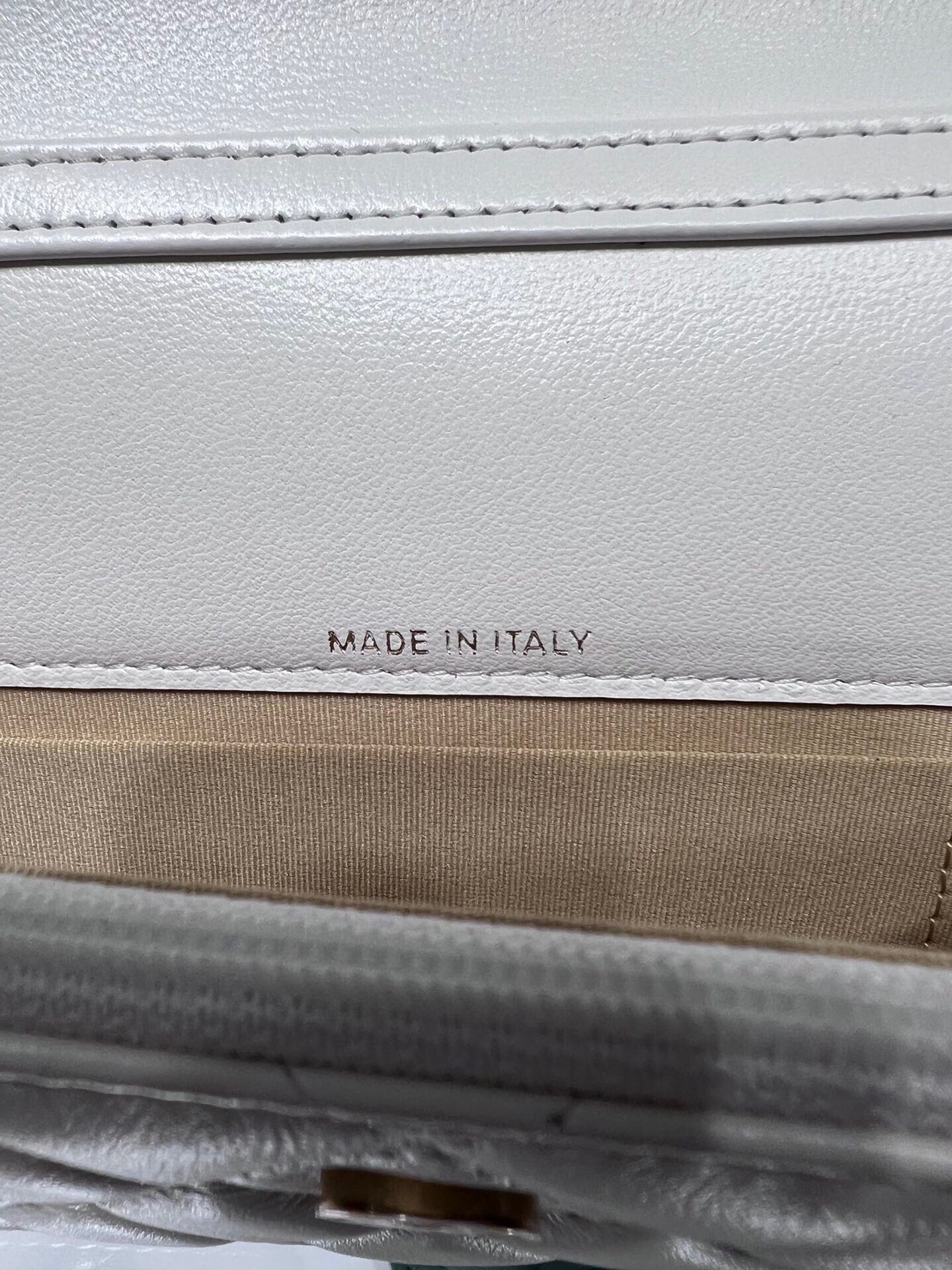 Wallet On Chain with Pearl Crush Ball（White） - Mocuir