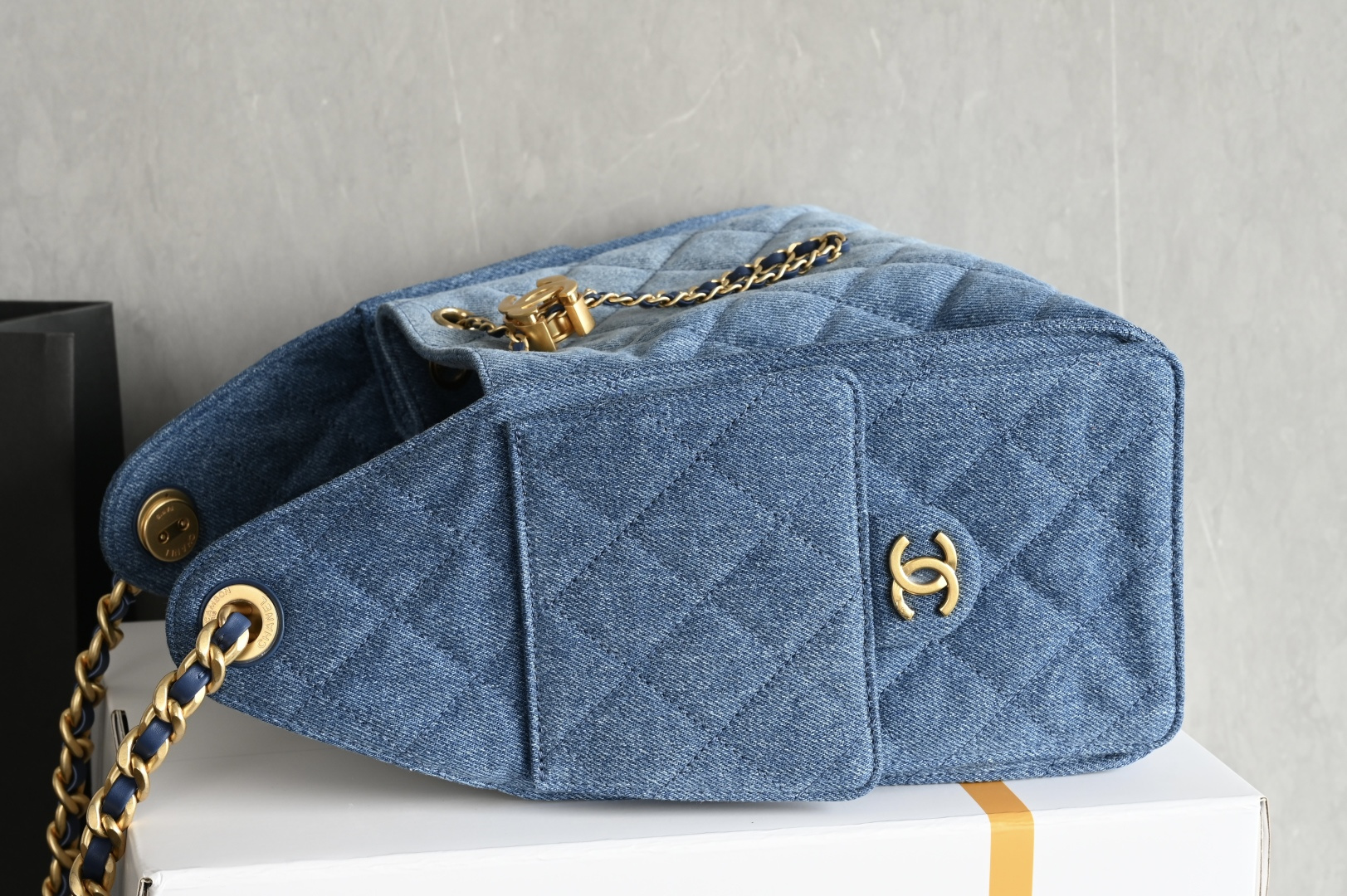 25 Small Handbag (AS5293) in Blue Washed Denim with Gold-Tone Metal Hardware - Mocuir