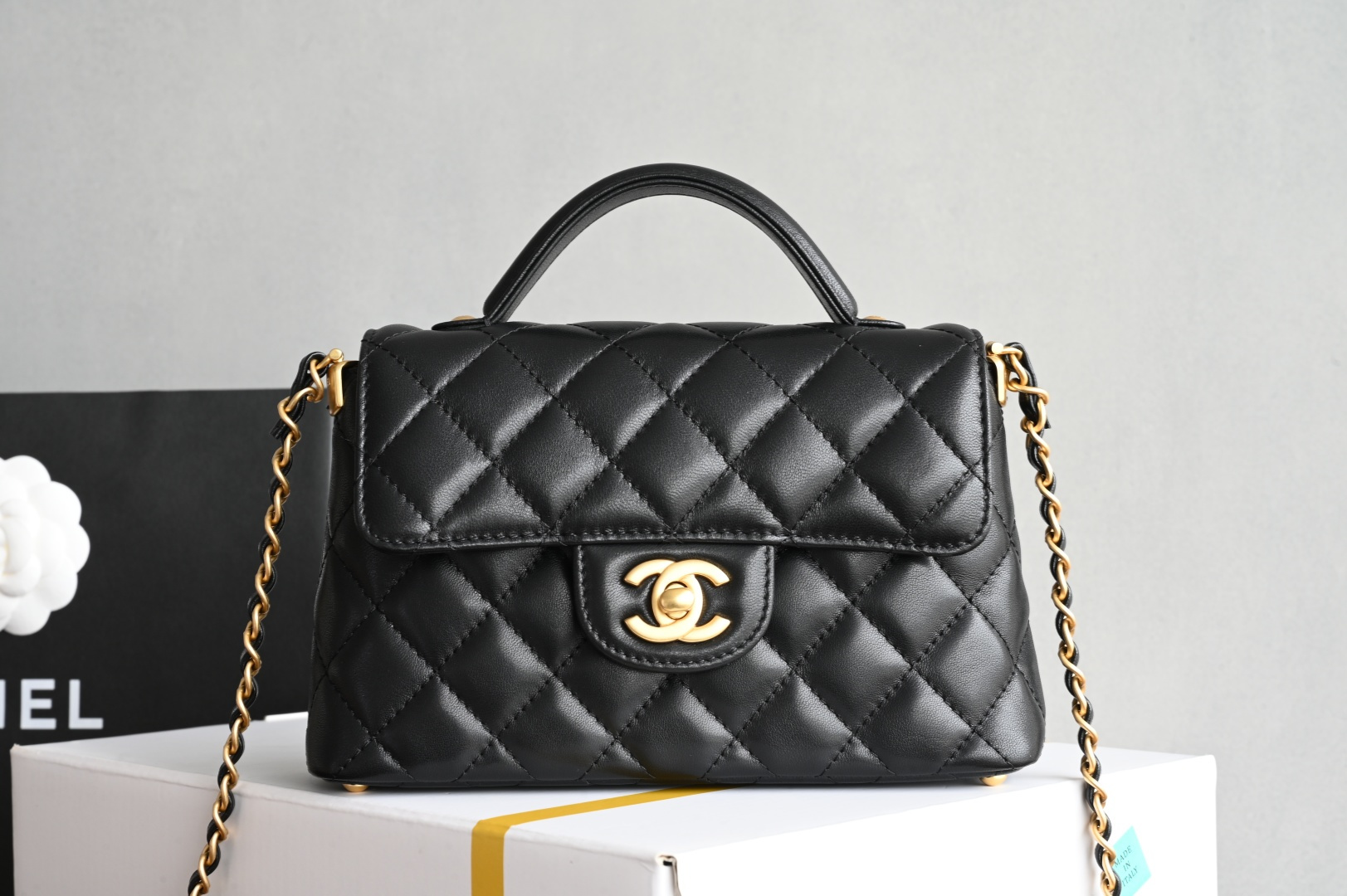 Trendy CC Top Handle Flap Bag（Black） - Mocuir