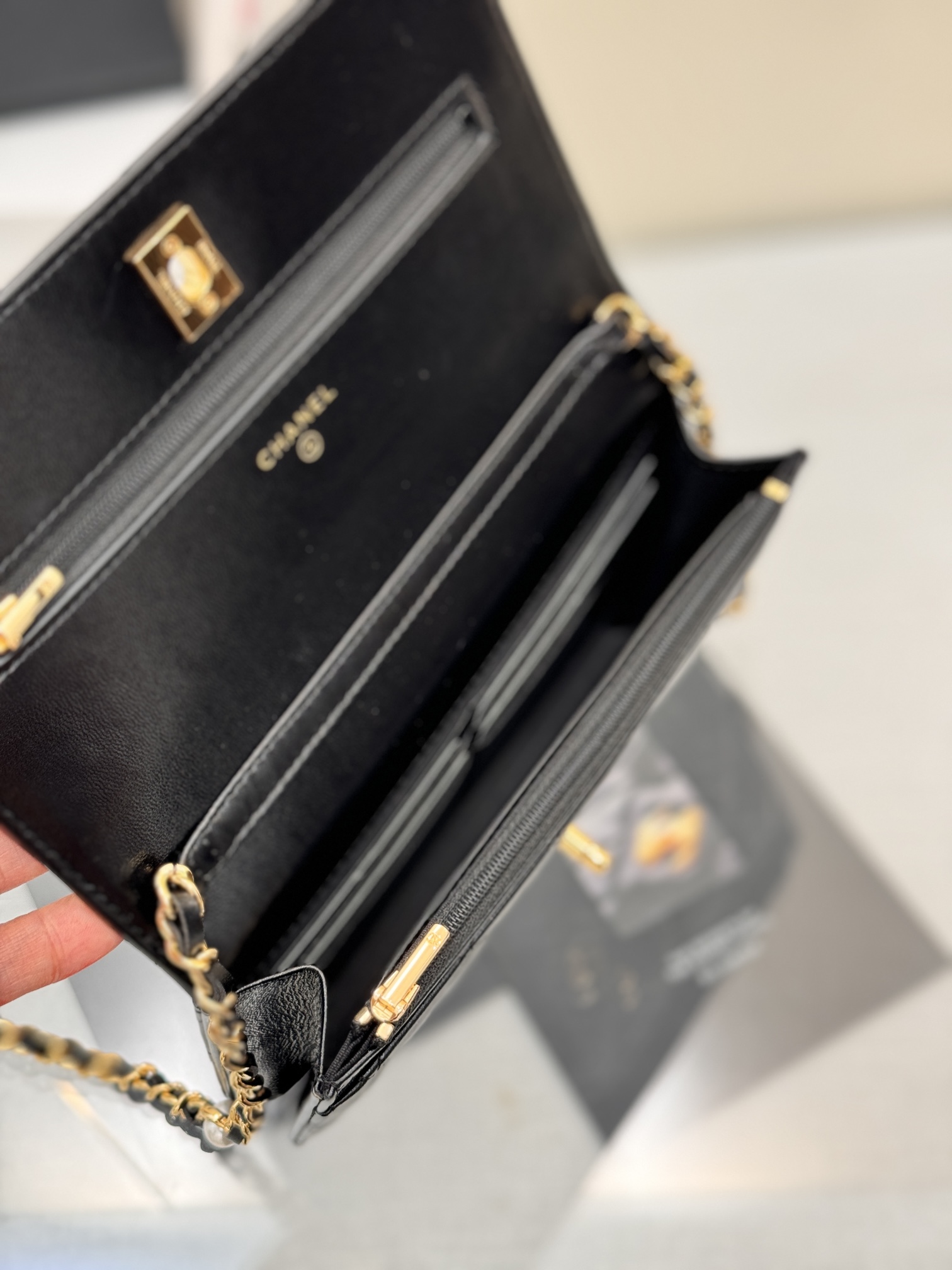 Classic Wallet On Chain (WOC) with Pearl Detail in Black Quilted Lambskin with Light Gold-Tone Hardware - Mocuir