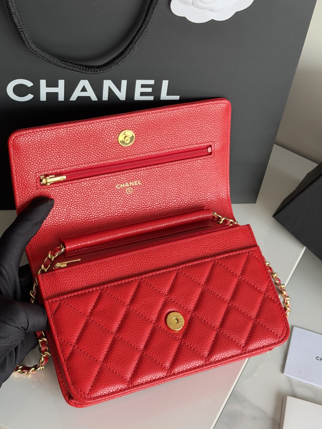 25C/26C Wallet On Chain（Red） - Mocuir