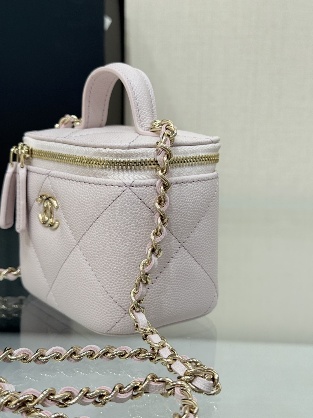 Mini Top Handle Vanity Case (AS5993) in Light Pink Quilted Grained Calfskin (Caviar) with Antique Gold-Tone Hardware - Mocuir