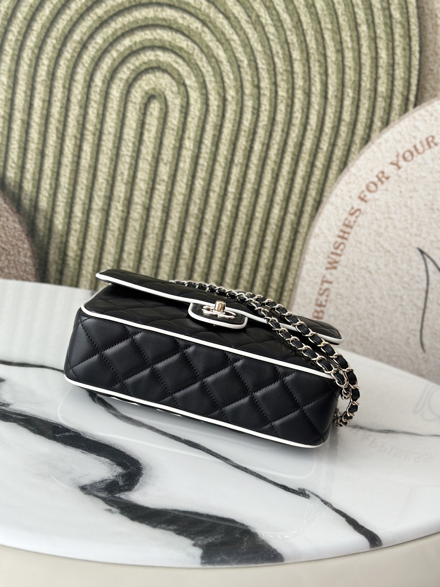 Medium Classic Flap Bag with White Trim in Black Lambskin with Gold-Tone Hardware - Mocuir