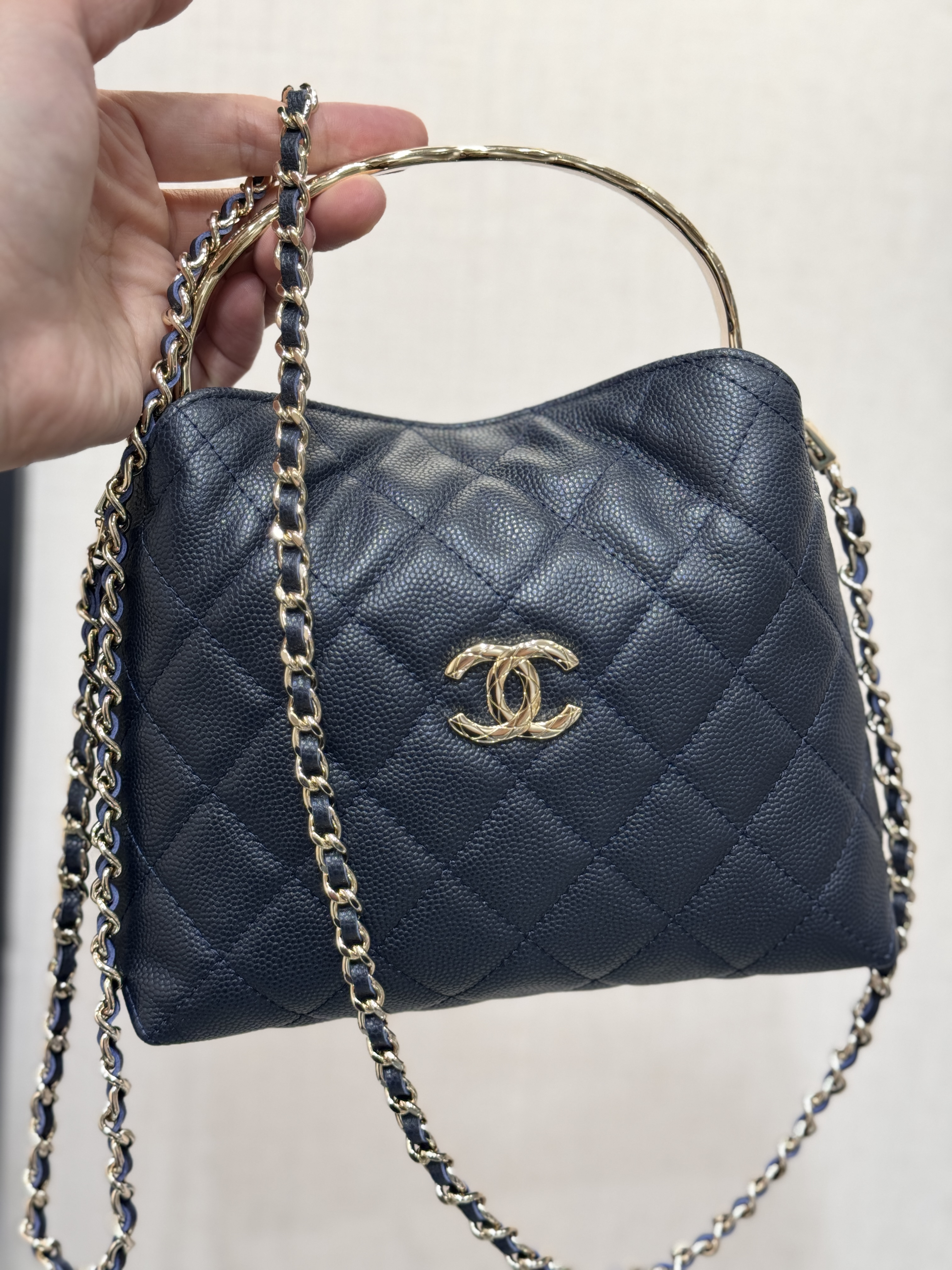 Metal Handle Bucket Bag（Royal Blue） - Mocuir