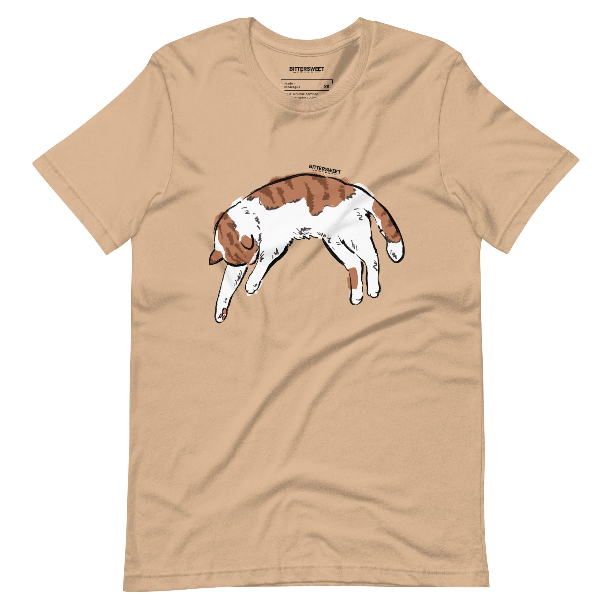 Sleepy day cat graphic T-shirt