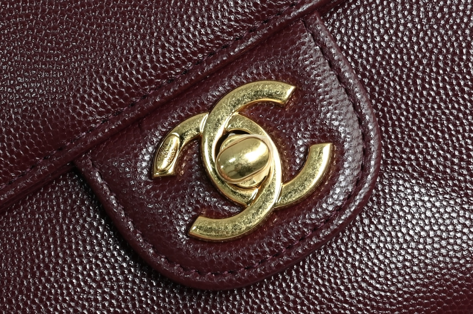 26P Preppy Coco Large Flap Bag in Burgundy Grained Shiny Calfskin with Gold-Tone Hardware - Mocuir
