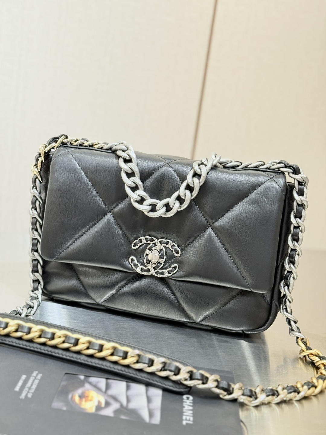 19 Medium Flap Bag (AS1160) in Black Shiny Lambskin with Tri-Tone Hardware - Mocuir
