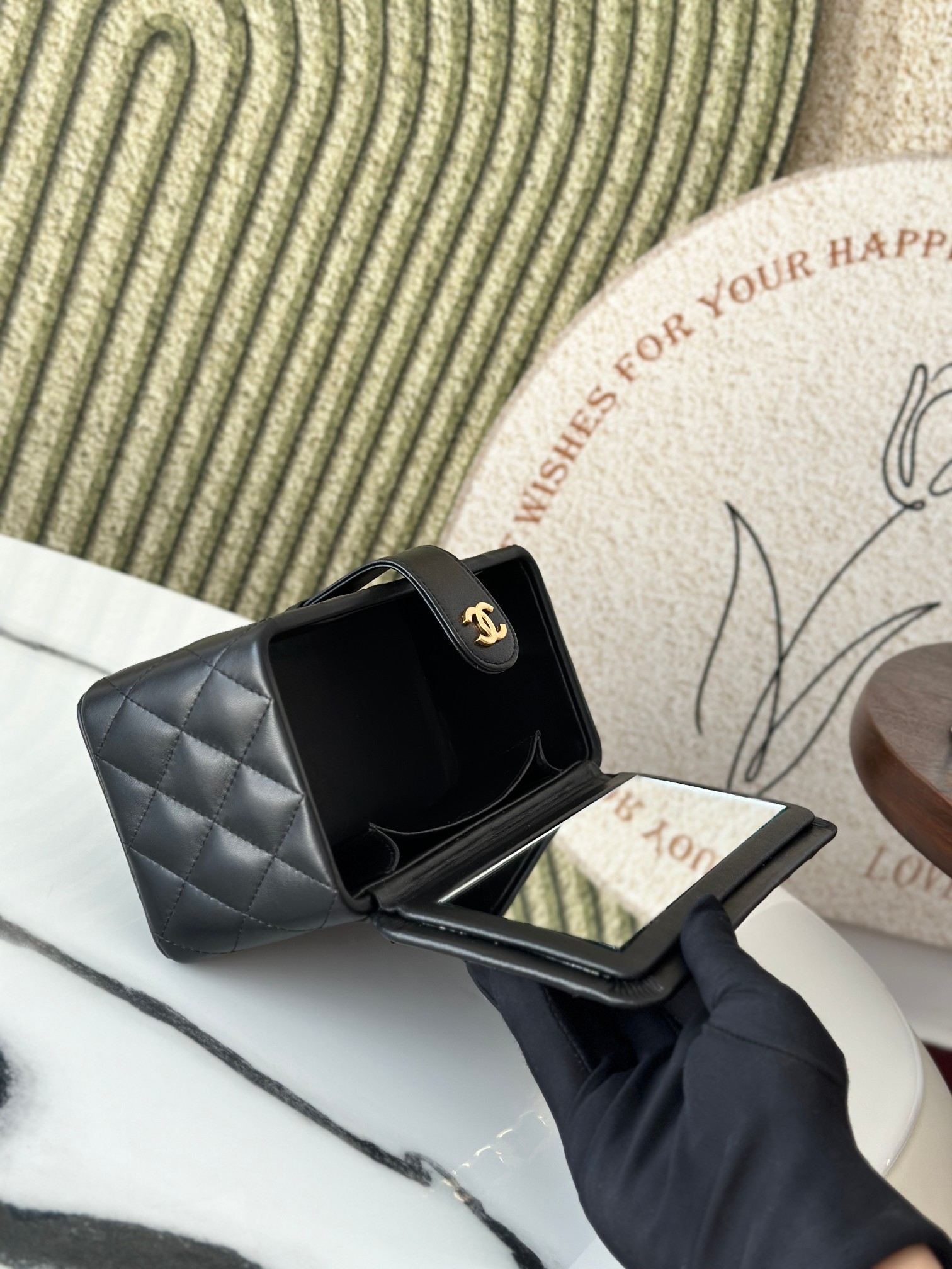 Black Lambskin Quilted Long Vanity Case with Chain Handle - Mocuir