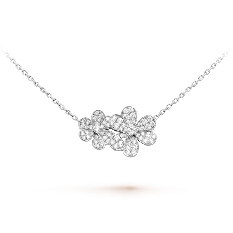 Frivole necklace, 9 flowers