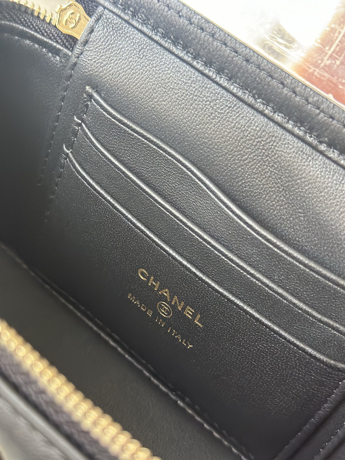 Black Lambskin Quilted Small Vanity Case with Crystal Handle (Model A66068) - Mocuir