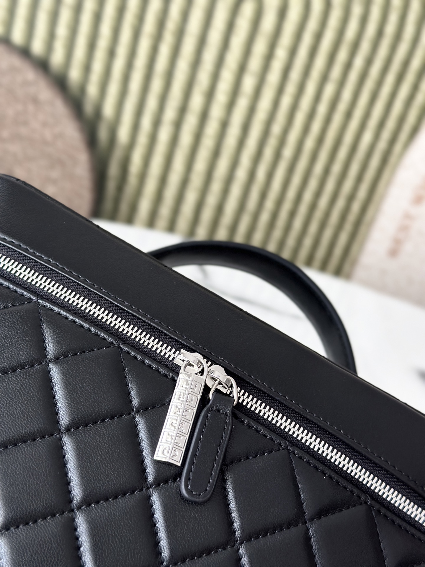 Black Lambskin Quilted Large Vanity Case with Crystal Zipper - Mocuir