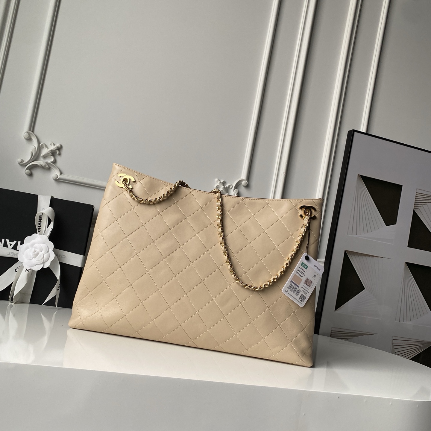 23S Large Shopping Tote Bag (AS2421) in Beige Quilted Smooth Lambskin with Light Gold-Tone Hardware - Mocuir