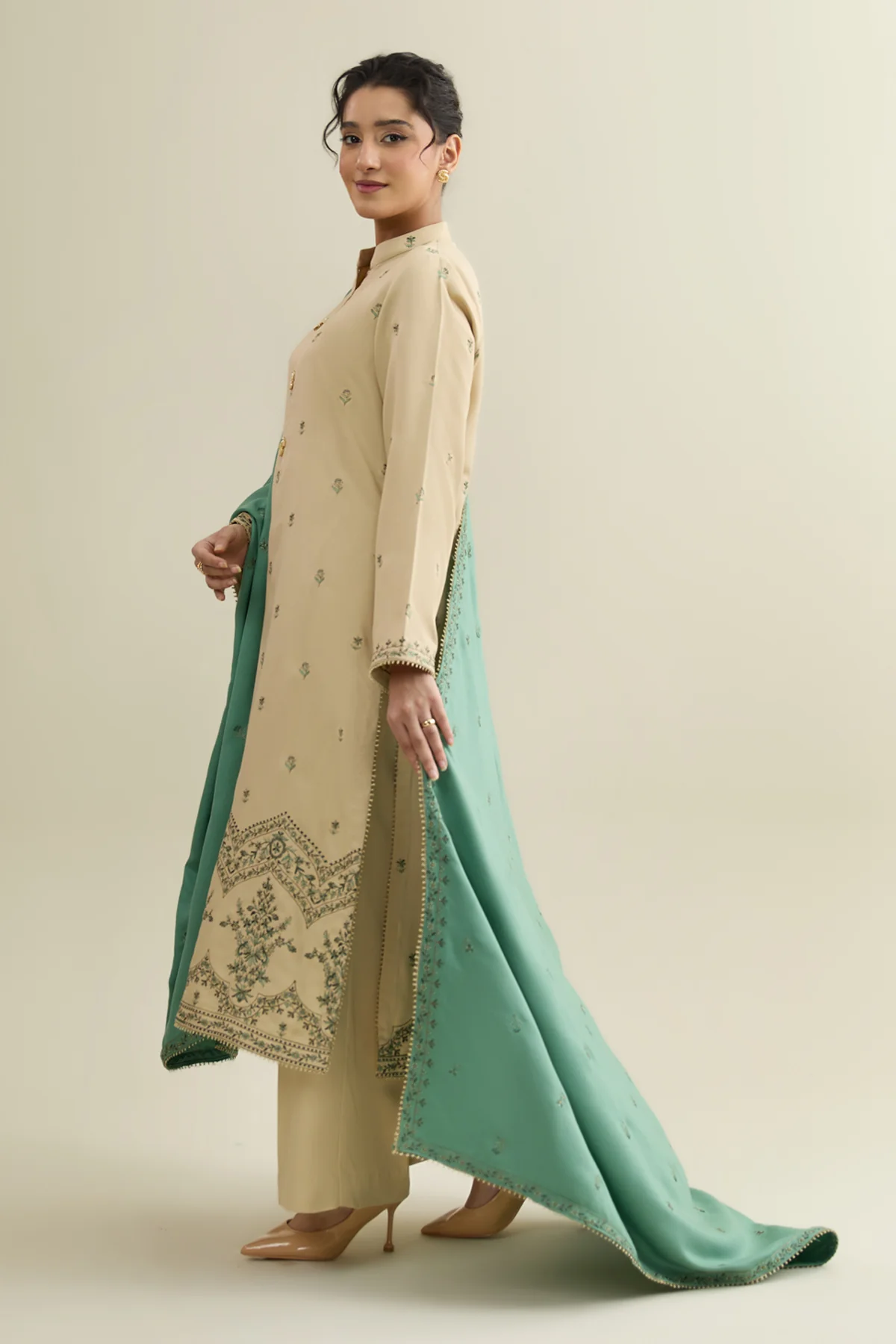 VISCOSE WOOL | EMBROIDERED