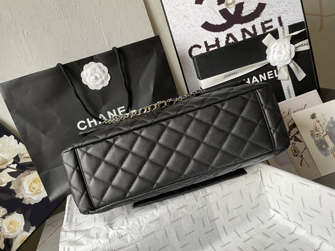 Classic Maxi Single Flap Bag in Black Quilted Caviar Calfskin with Light Gold-Tone Hardware - Mocuir